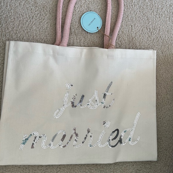 Cynthia Rowley Handbags - Cynthia Rowley Cream Tote with Pink Handles